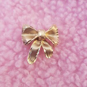 Solid 14k gold diamond cut bow slider pendant